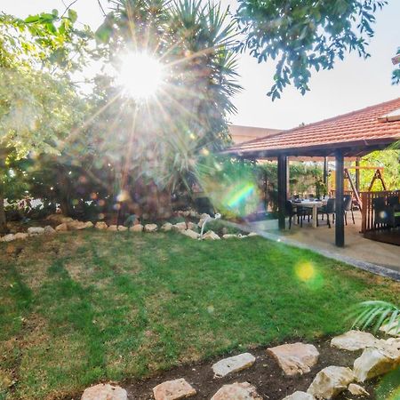 Вилла Beautiful Countryside House Тверия Экстерьер фото